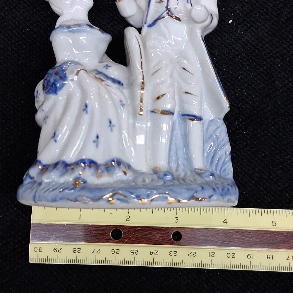 Bridgerton style colonial figurine 18th century attire with blue & gold accents- - Picture 7 of 7